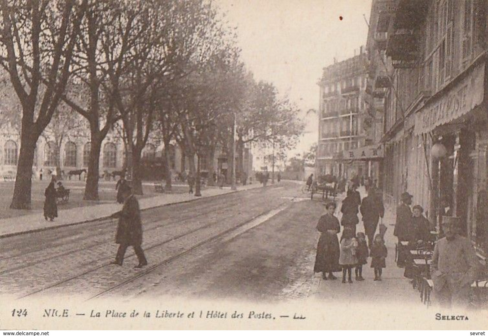NICE. - La Place De La Liberté Et L'Hôtel Des Postes. Belle Carte RARE - Plazas