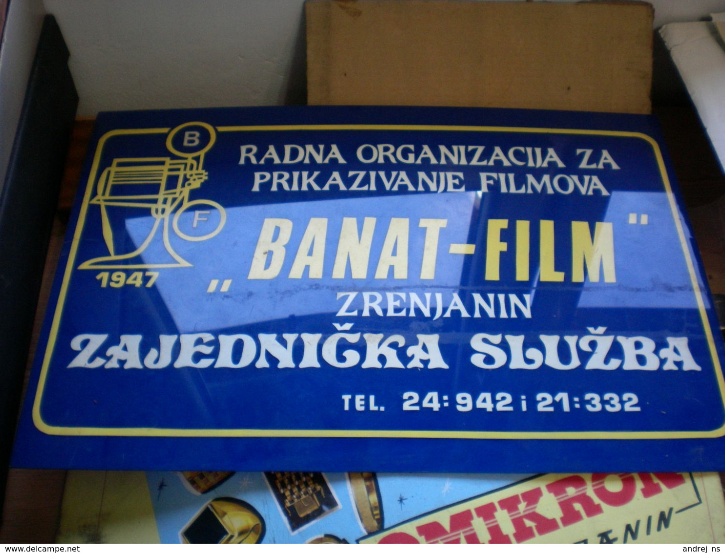 Old Plastic Billboard For Showing Movies Banat Film Zrenjanin 1947 61x41 Cm - Cinema Advertisement
