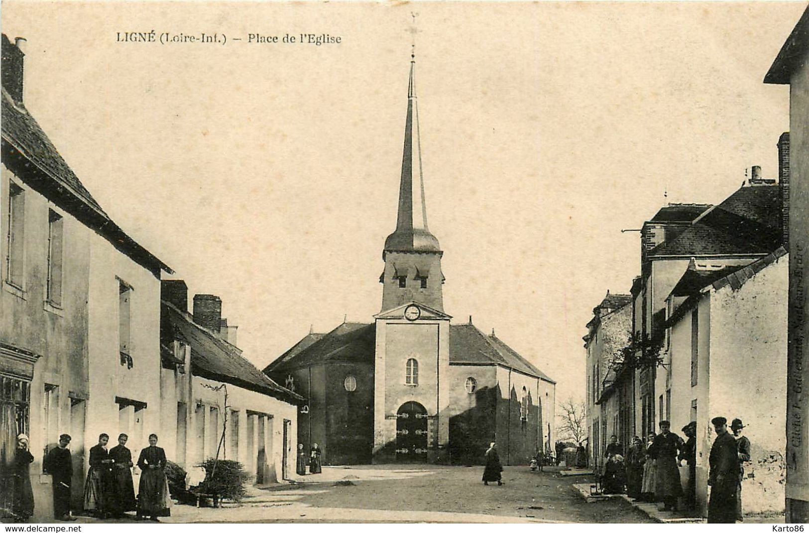 Ligné * Place De L'église Du Village - Ligné