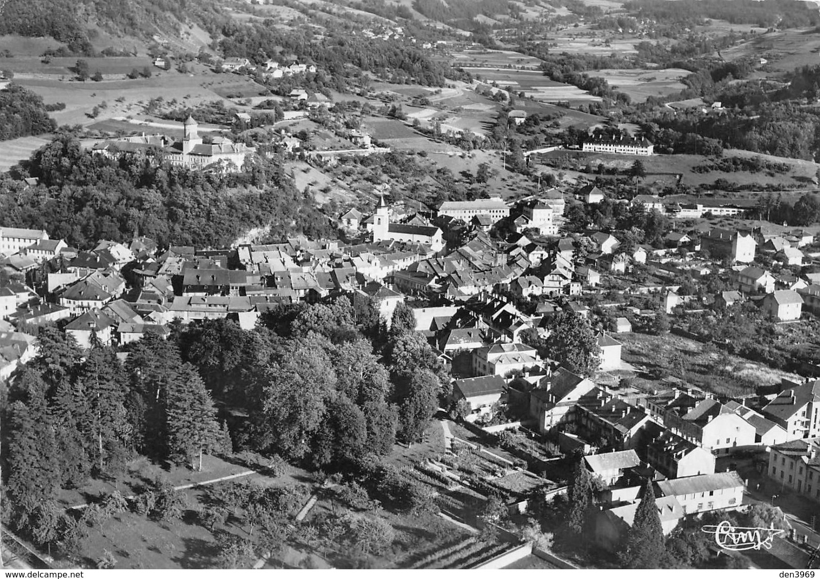 FAVERGES - Vue Panoramique Aérienne - Cliché Ray. Delvert, Villeneuve-sur-Lot, Agen - Faverges