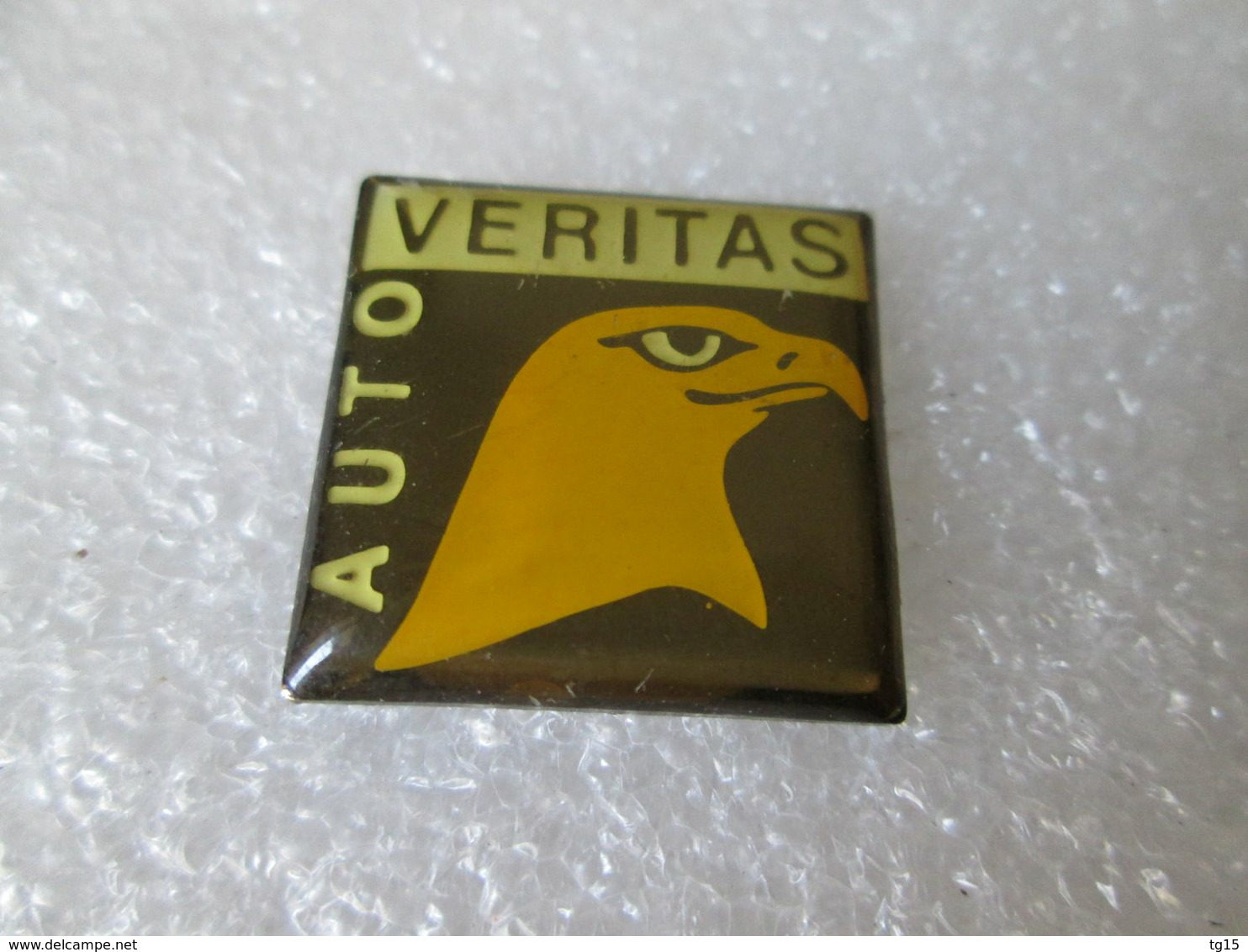 PIN'S    AUTO VERITAS - Other & Unclassified