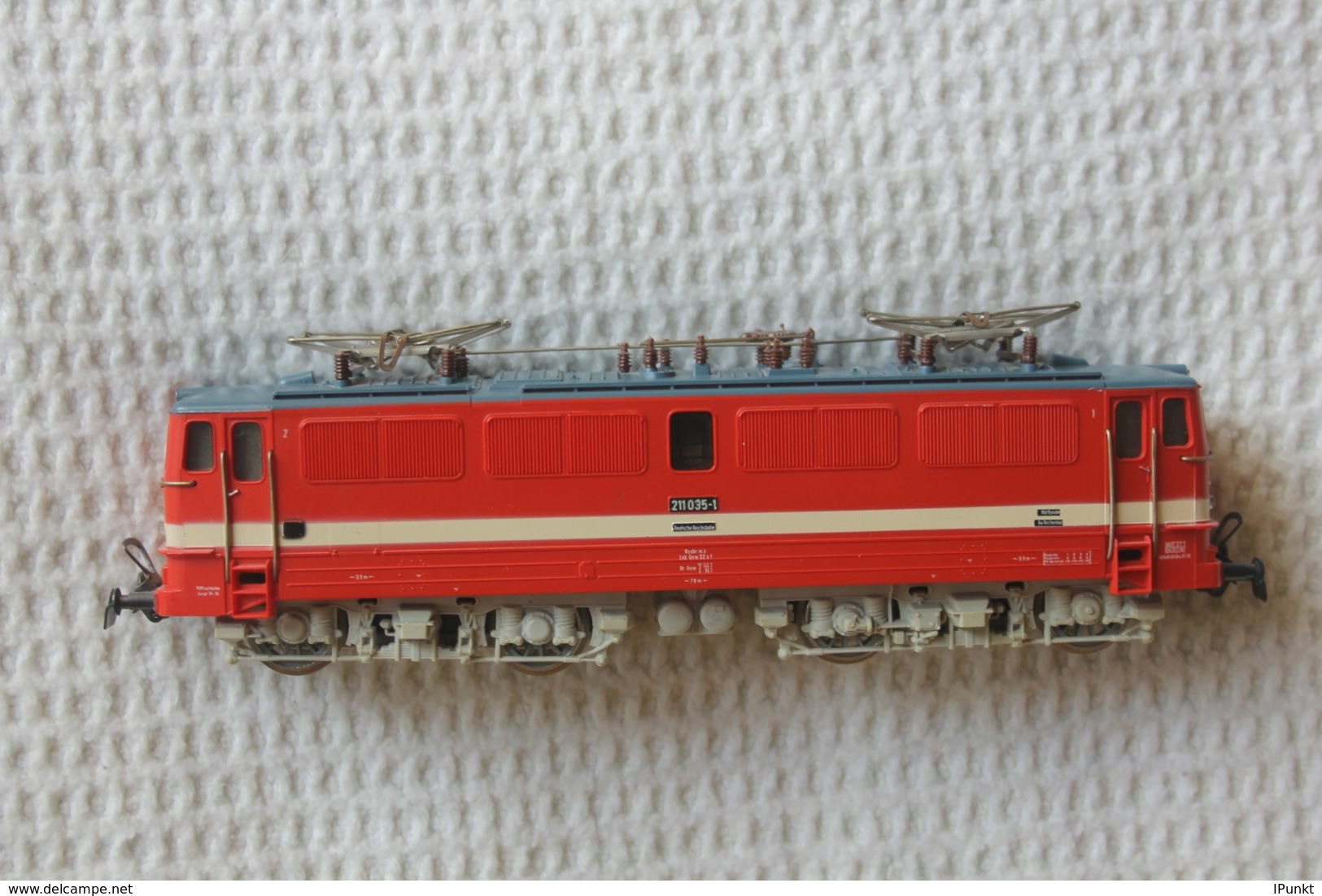 Schnellzuglokomotive Der Deutsche Reichsbahn; Baureihe BR 211 / E 11; PIKO; Epoche IV; Neu In OVP - Locomotieven