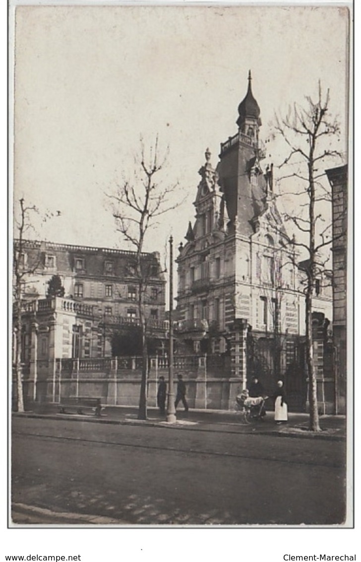 LE MANS : Carte Photo Ayant Servis De Publicité Pour Le Photographe PHOTO-HALL De L'OUEST En 1905  - Très Bon état - Autres & Non Classés