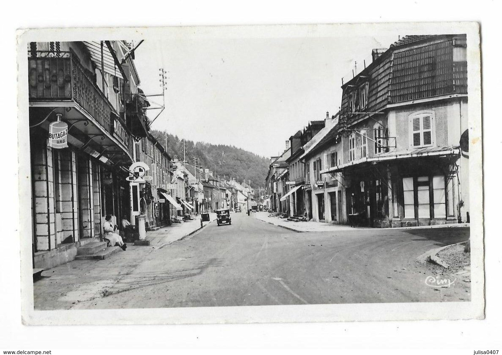 L'ISLE SUR LE DOUBS (25) La Grande Rue Commerces Pompe à Essence - Isle Sur Le Doubs