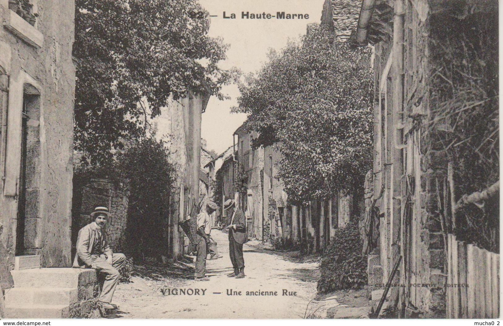 52 - VIGNORY - UNE ANCIENNE RUE - Vignory