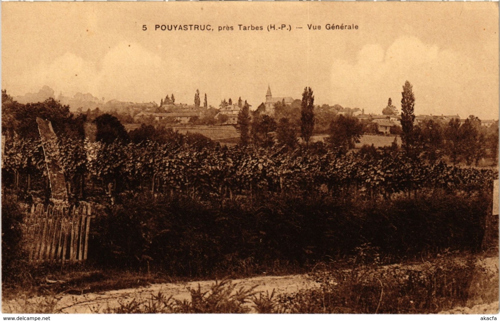 CPA Pouyastruc, Prés Tarbes - Vue Générale (110537) - Pouyastruc