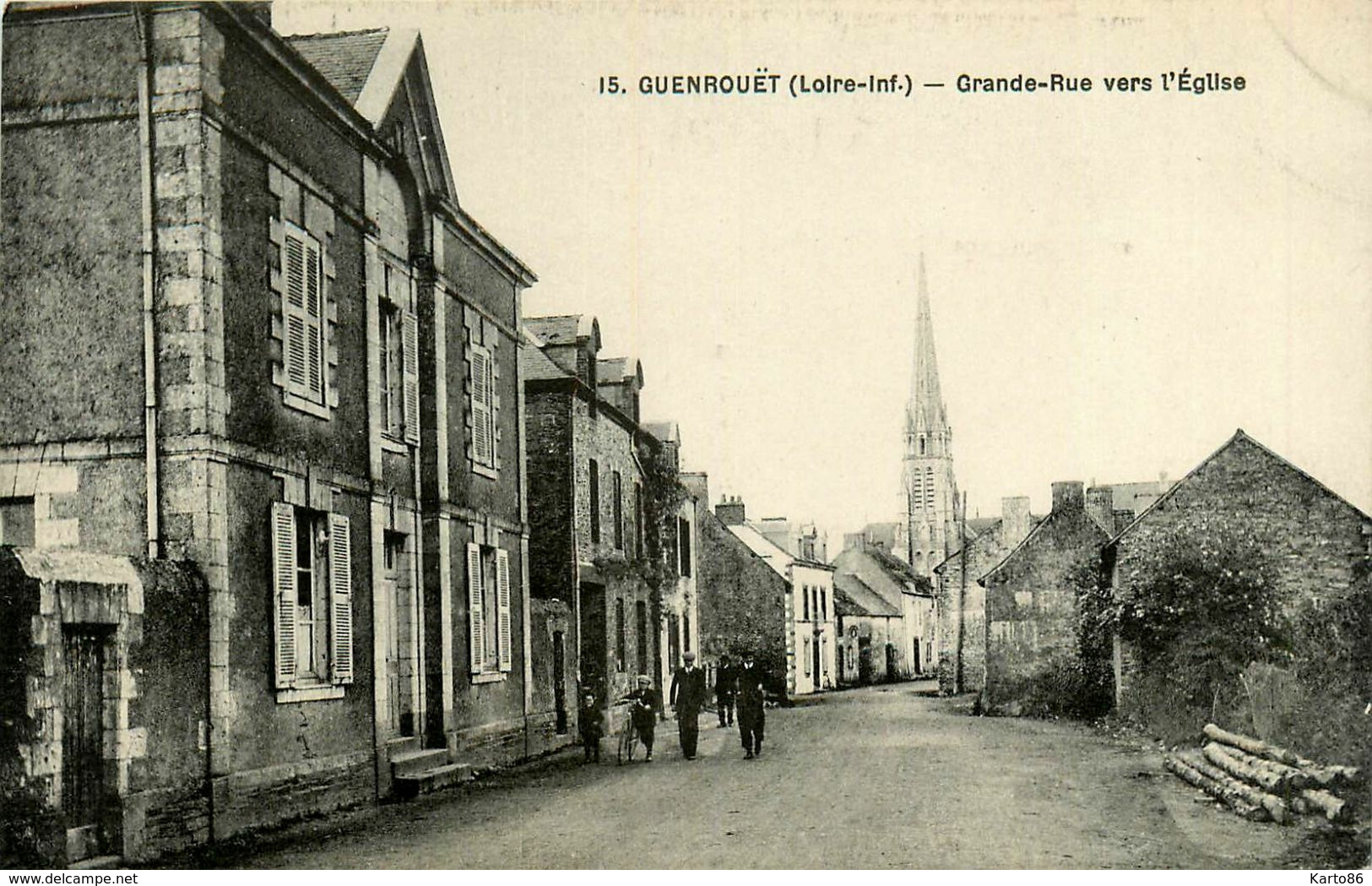 Guenrouet * Grande Rue Vers L'église Du Village - Guenrouet