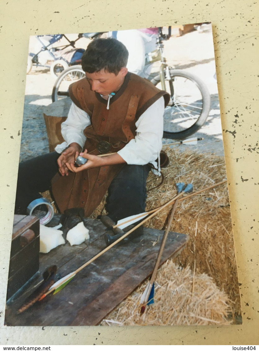 P4 - Journées Médiévales De Roquebrune Sur Argens (83) 29 Août 2004 - On Neutralise La Pointe Des Flèches - Tir à L'Arc