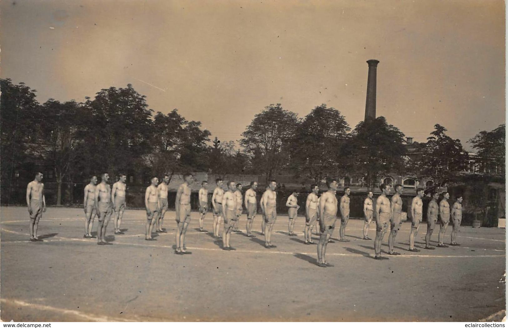 Strasbourg  67  Ecole Préparatoire De Gendarmerie.Fête A La Caserne.Carte Photo  Gymnastique 2     (voir Scan) - Strasbourg