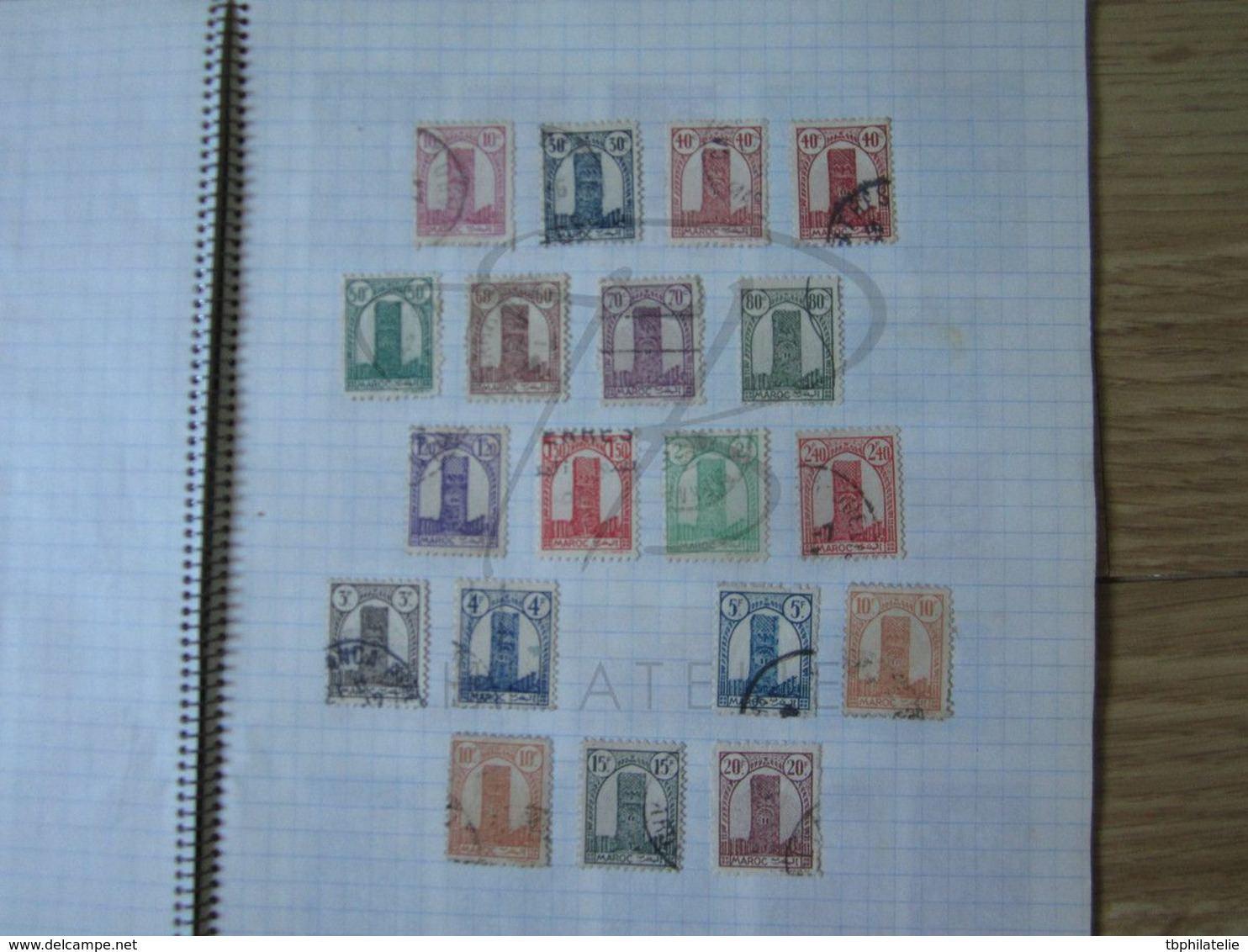 LOT DE + 250 TIMBRES DU MAROC