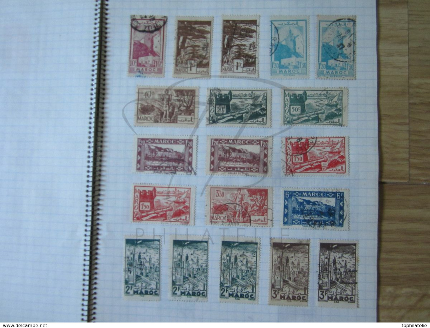 LOT DE + 250 TIMBRES DU MAROC