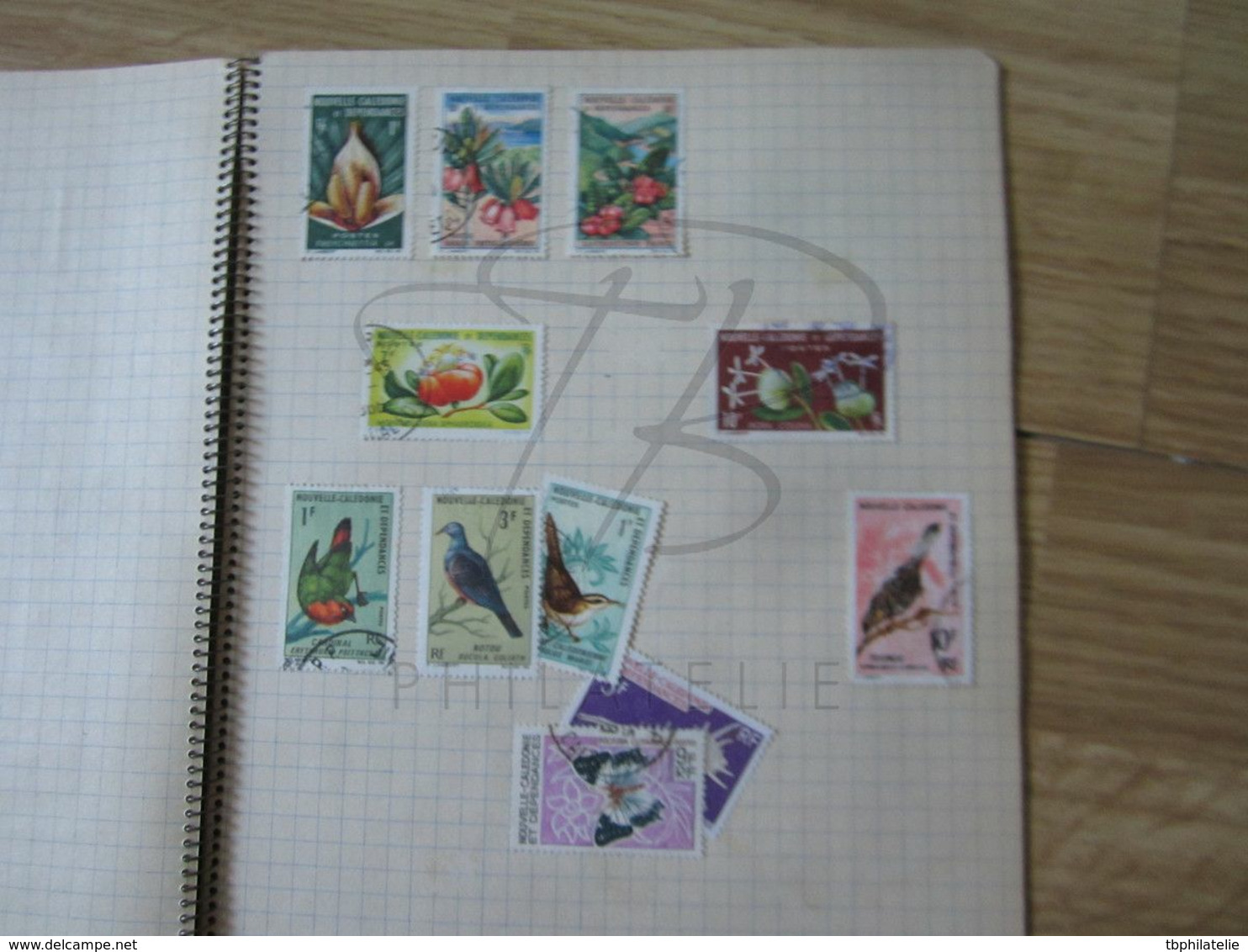 LOT DE + 170 TIMBRES DE NOUVELLE-CALEDONIE