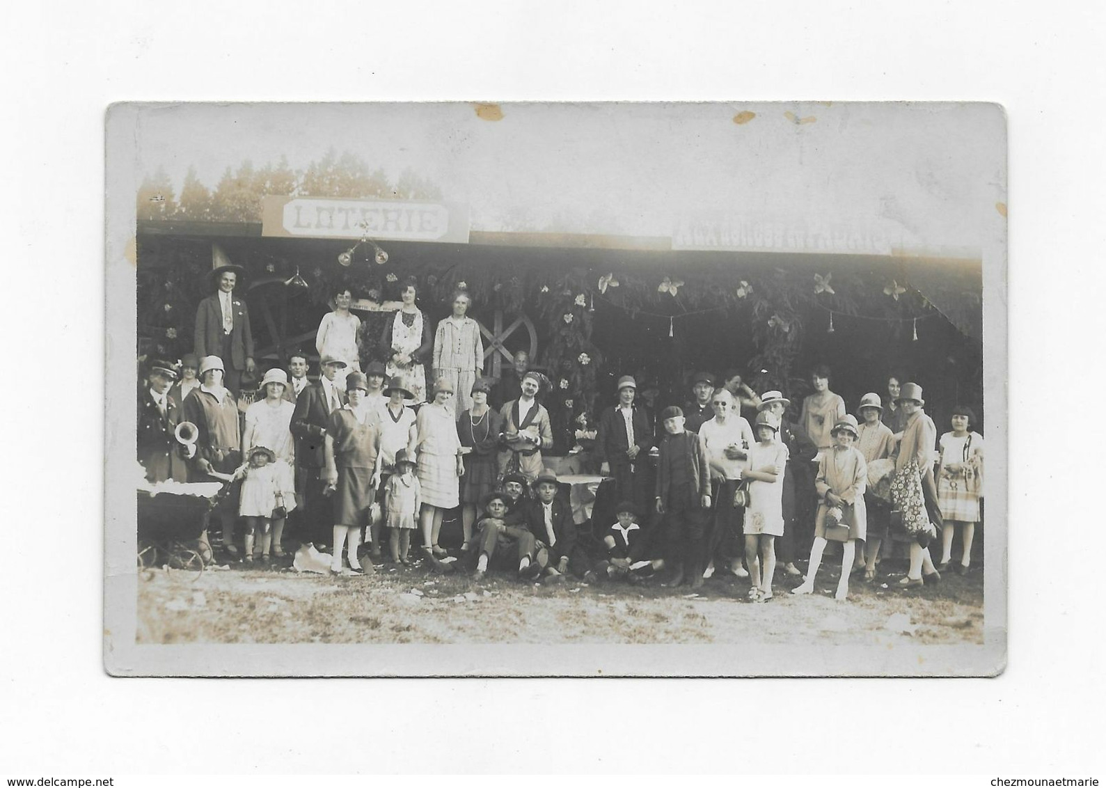 LOTERIE AVEC PUBLICITE AUX DELICES DU PALAIS - CARTE PHOTO - Costumes