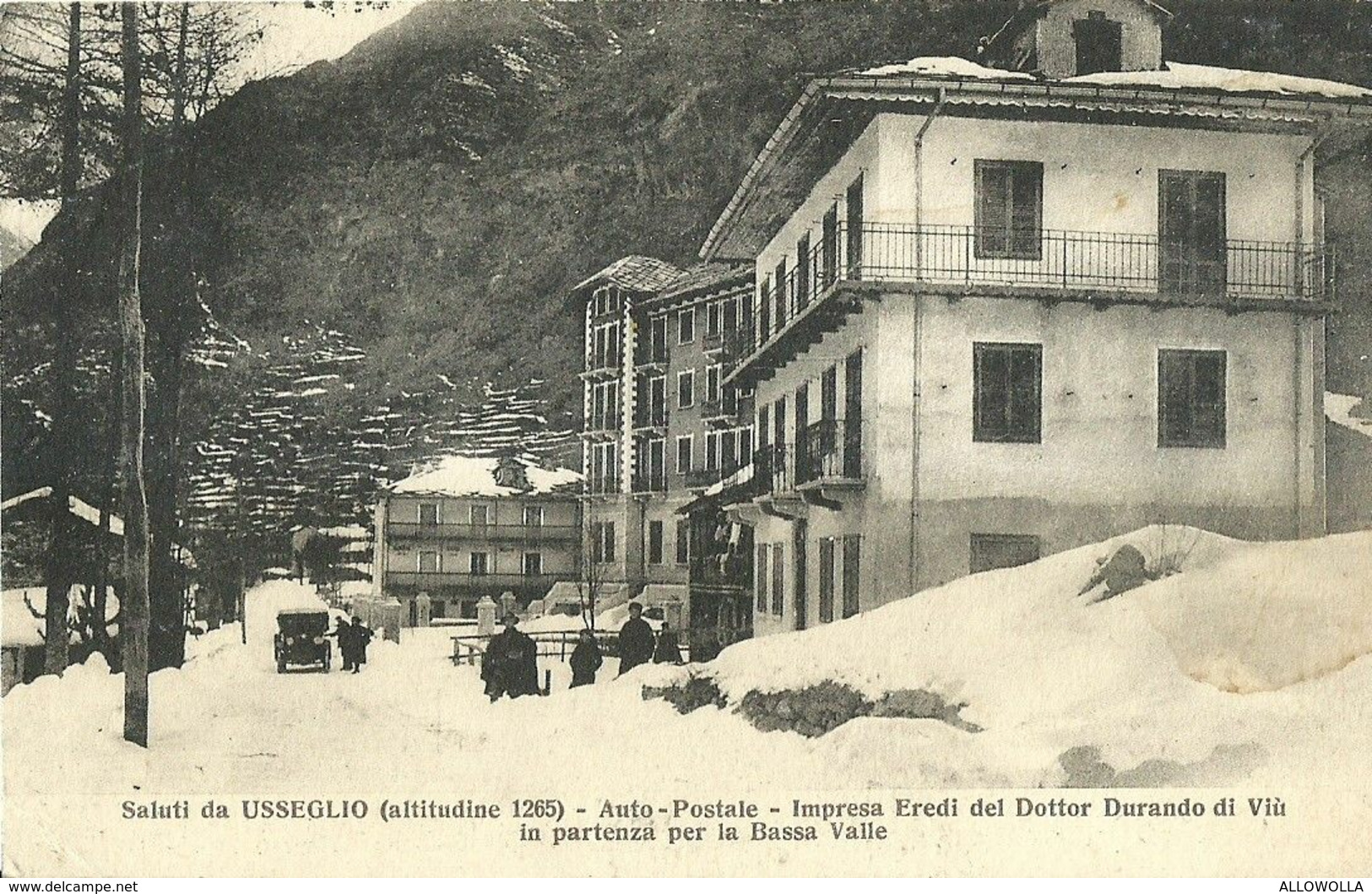 9096 " SALUTI DA USSEGLIO-AUTO POSTALE IN PARTENZA PER LA BASSA VALLE "ANIMATA-CARTOLINA POSTALE ORIGINALE SPEDITA1927 - Souvenir De...