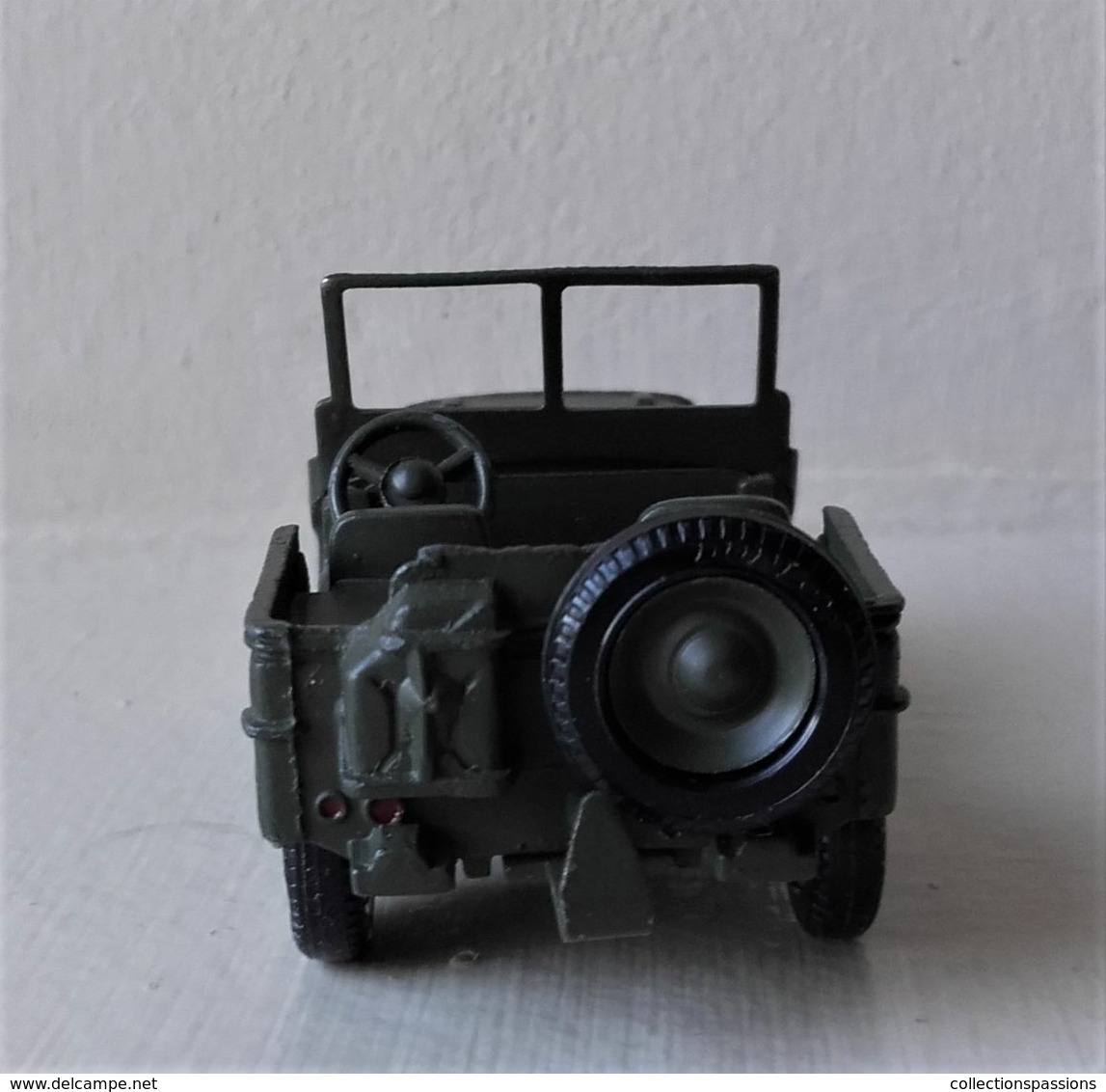 - Camion Militaire - JEEP WILLYS - Dinky Toys - - Militaria