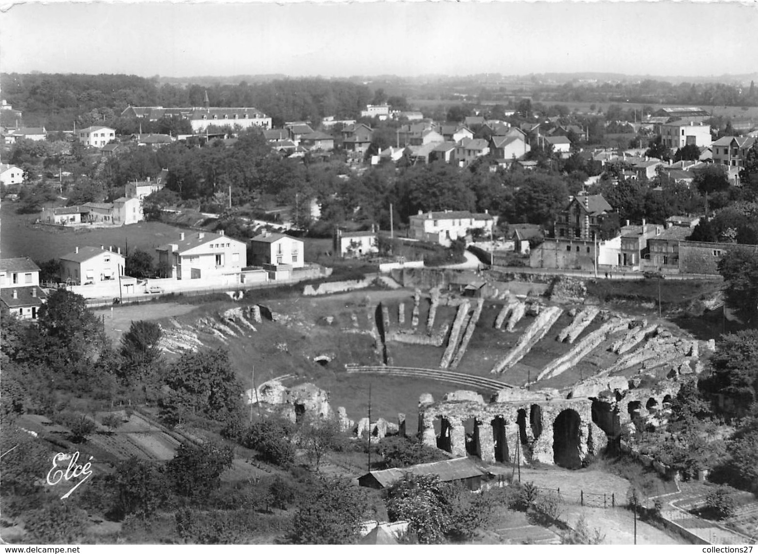 17-SAINTE- LES ARENES VUE GENERALE - Saintes