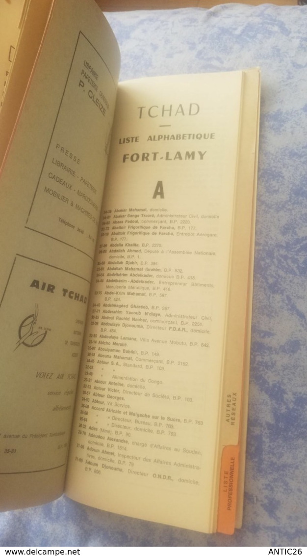 Annuaire Officiel Des Téléphones 1970 : REPUBLIQUE DU  TCHAD  ILLUSTREE G. LARRIEU PUBLICITE - Telefonbücher