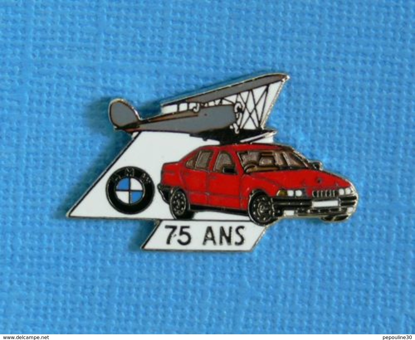 1 PIN'S //  ** AVION BIPLAN  BMW 75 ANS ** . (BMW  Démons & Meiveilles) - BMW