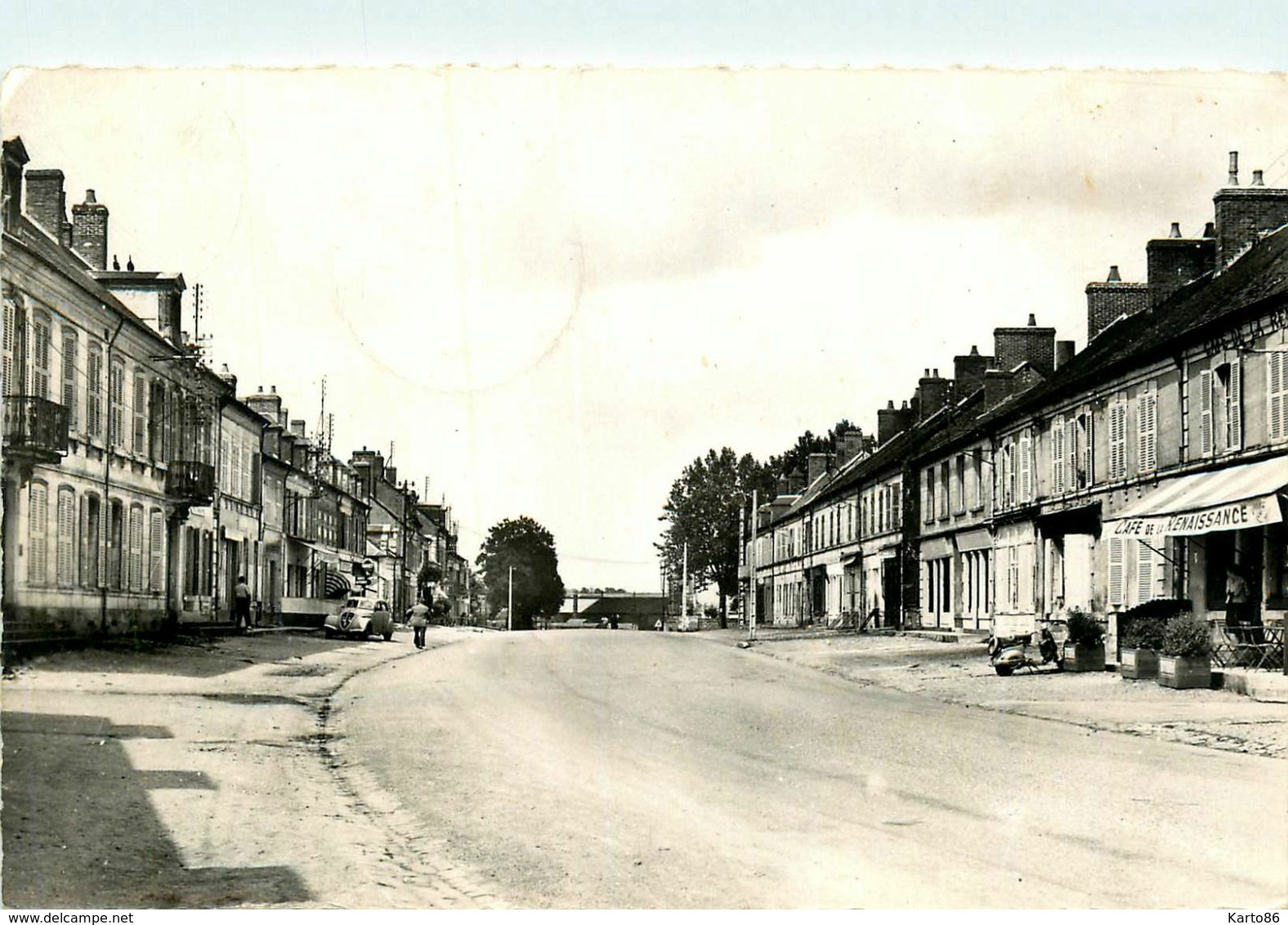 Guérigny * Grande Rue * Café De La Renaissance - Guerigny