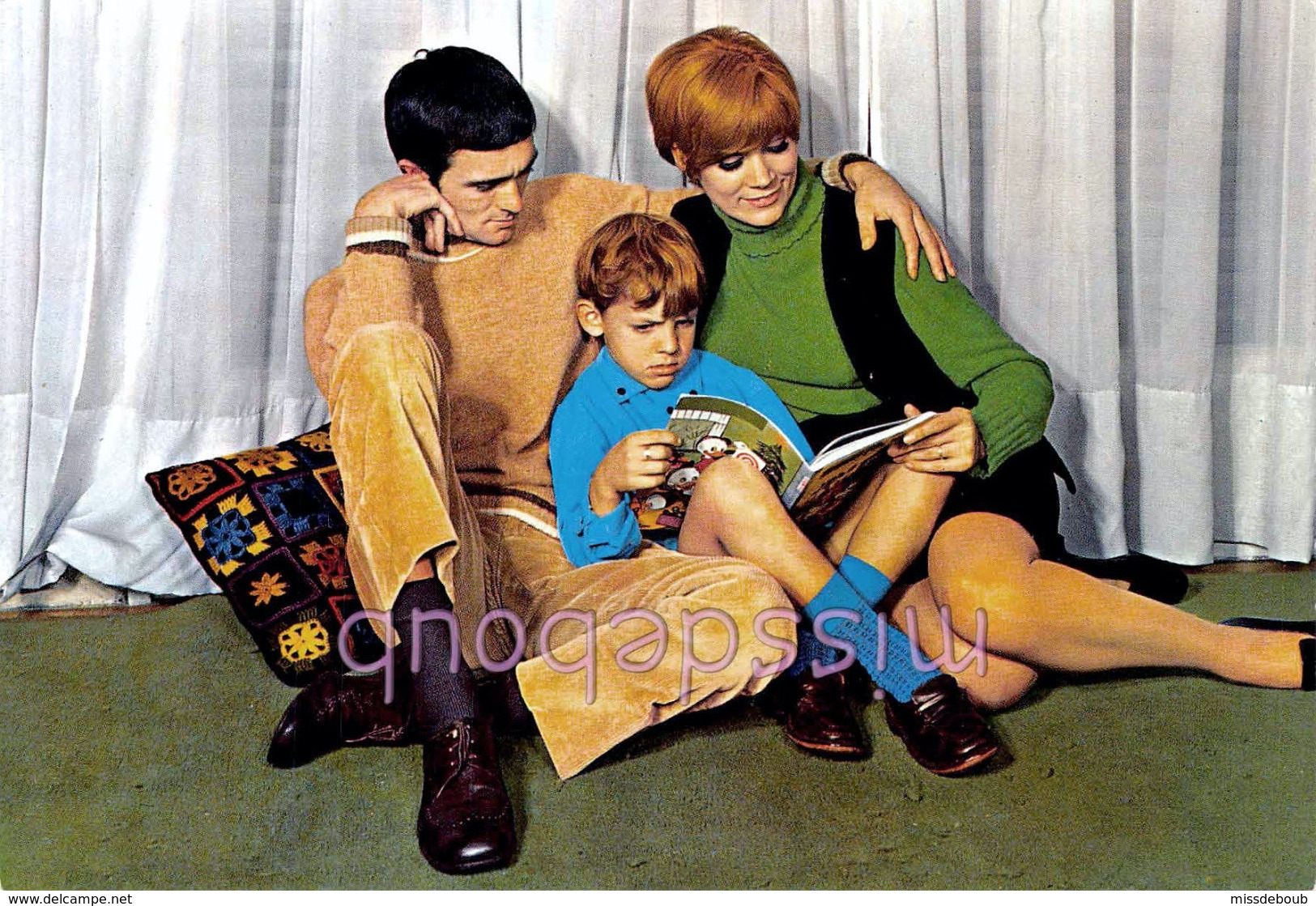 Famille Parfaite Des Années 1950 - 1960, Fillette, Garçon, Jouets -Perfect Family Of The 1950s - 1960, Girl, Little Boy - Mode