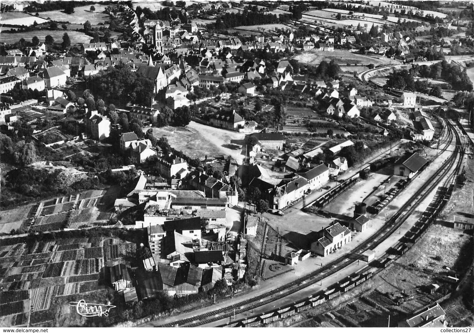 23-FELLETIN-VUE GENERALE AERIENNE - Felletin