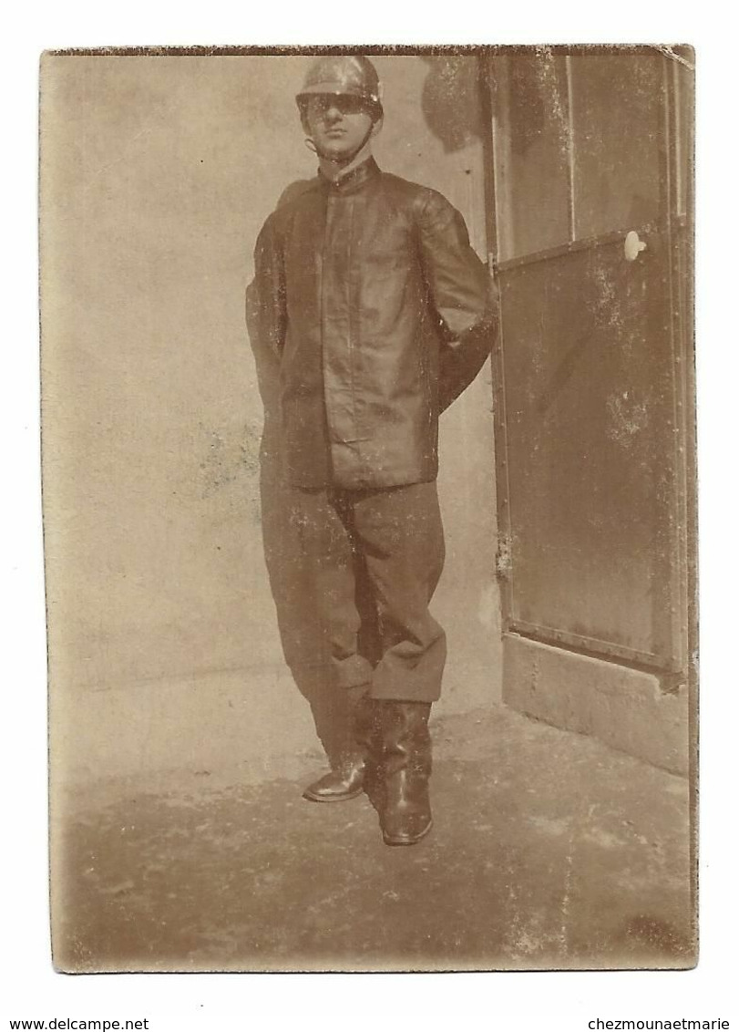 SAPEUR POREILLE HENRI NE 1910 SENS MATRICULE 6718 HABITANT 12 RUE DENIS COCHIN - PHOTO 8.5*6 CM - Guerra, Militares