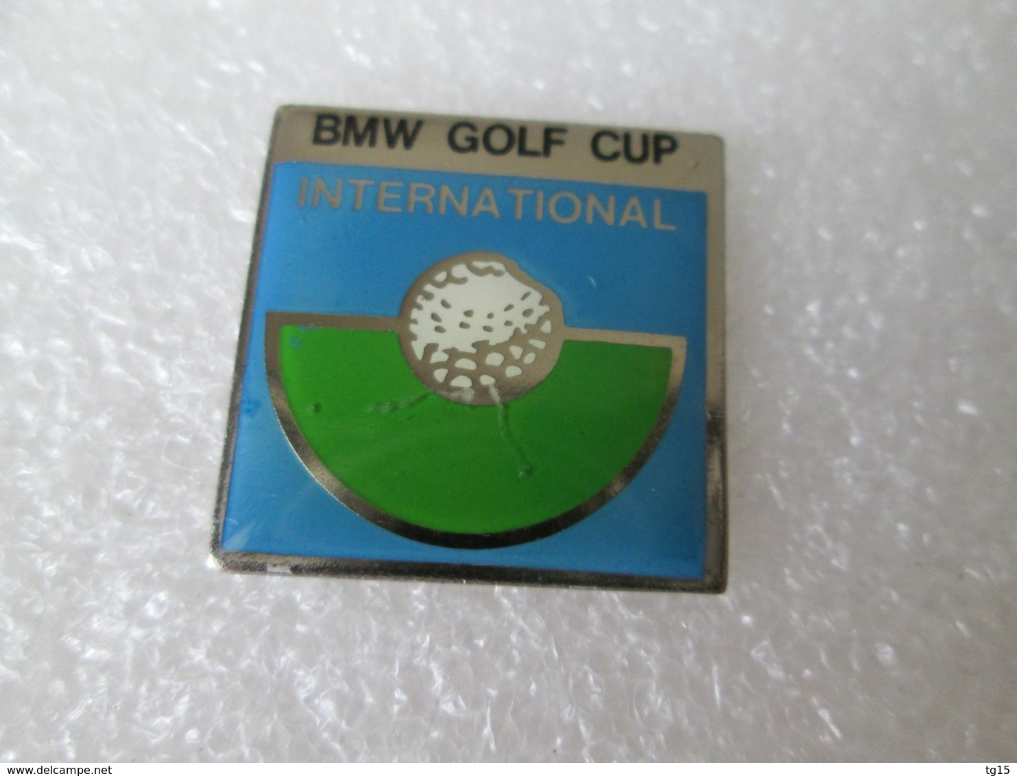 PIN'S    BMW   GOLF CUP - BMW