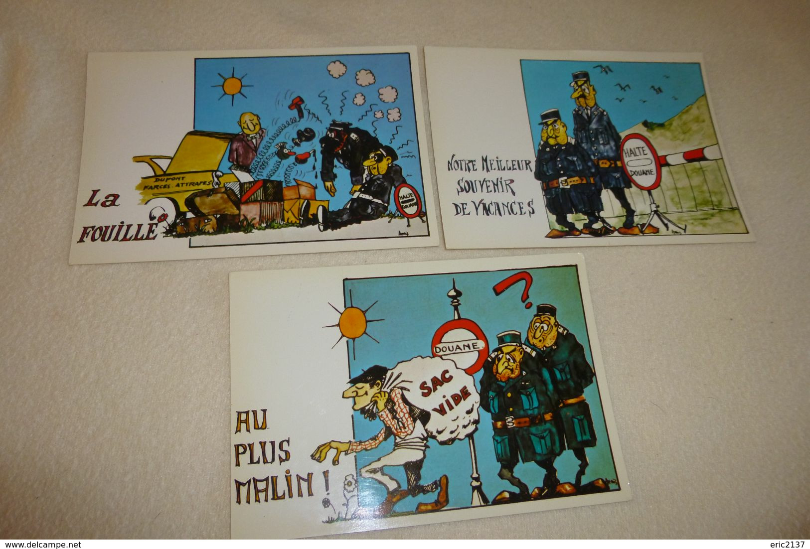 LOT DE 3 CARTES .....ILLUSTRATIONS HUMORISTIQUES SUR LA DOUANE - Douane