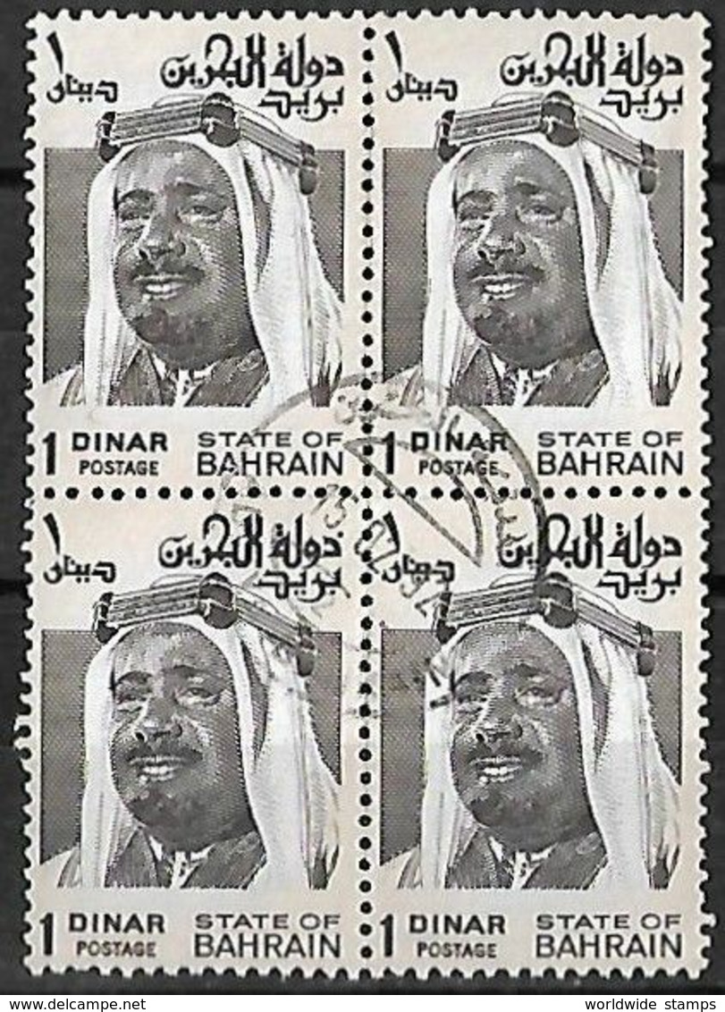 Bahrain 1976 DEFINITIVES ISA BIN SALMAN AL-KHALIFA 2 Dinar Very Fine 1 Dinar BLOCK OF 4 Very Fine Used USED - Bahrain (1965-...)