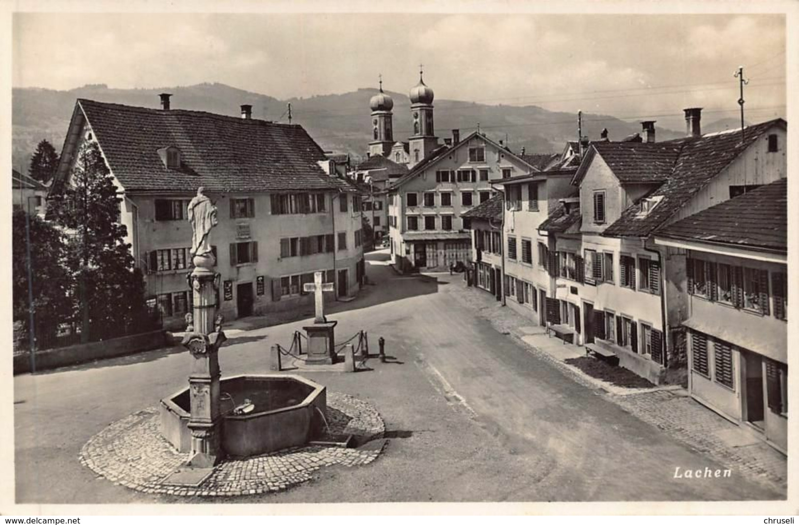 Lachen Dorfplatz - Lachen