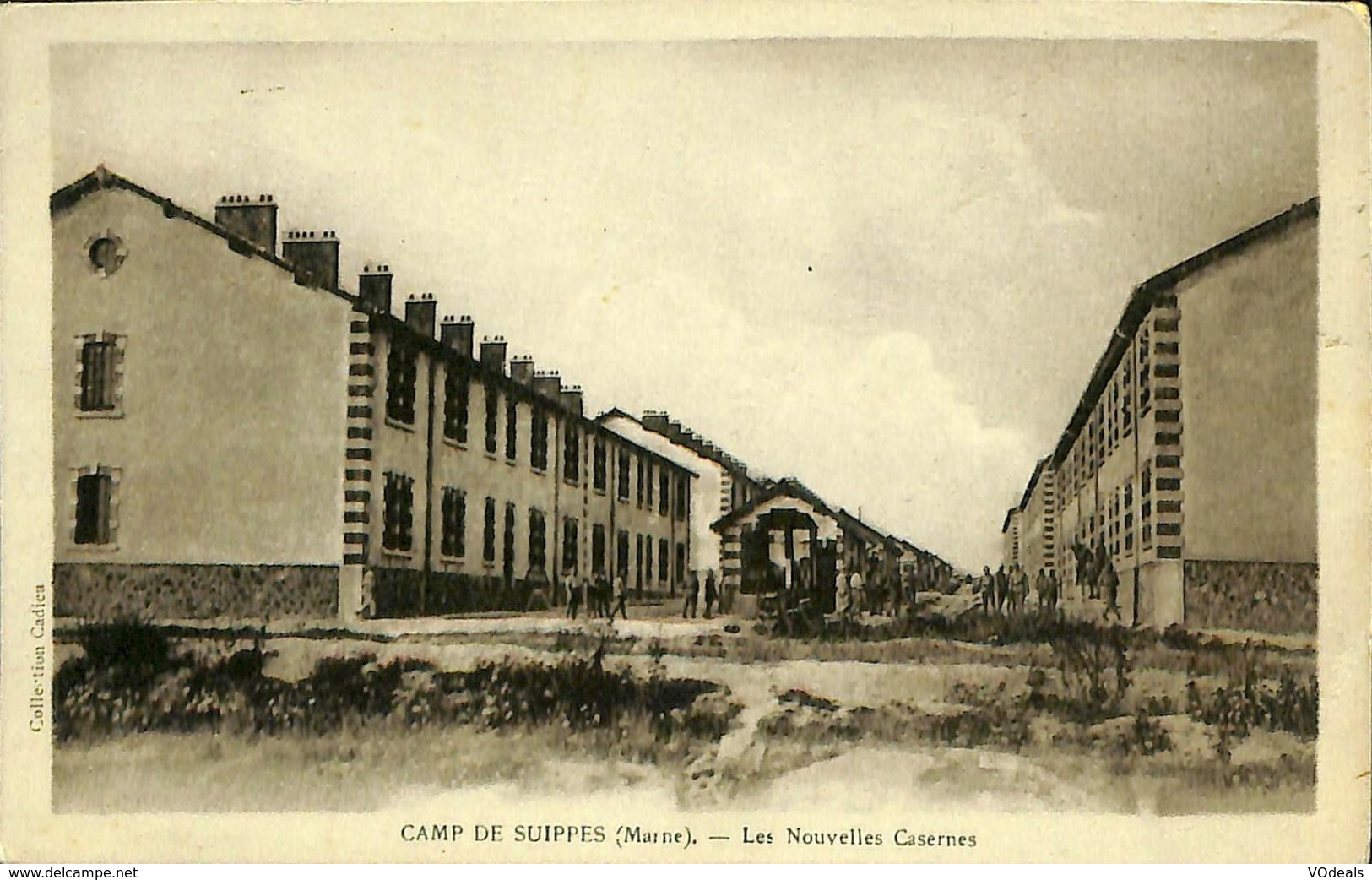 031 043 - CPA - France (51) Marne - Camp De Suippes - Les Nouvelles Casernes - Kasernen