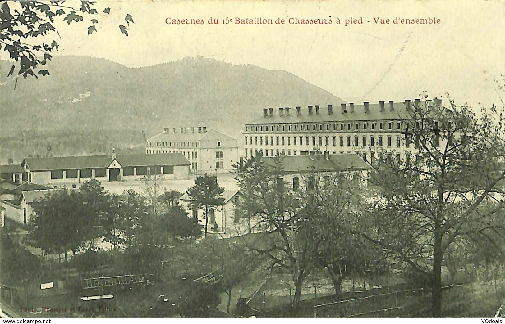 031 054 - CPA - France (88) Vosges - Caserne Du 15e Bataillon De Chasseurs à Pied - Vue D'ensemble - Kasernen