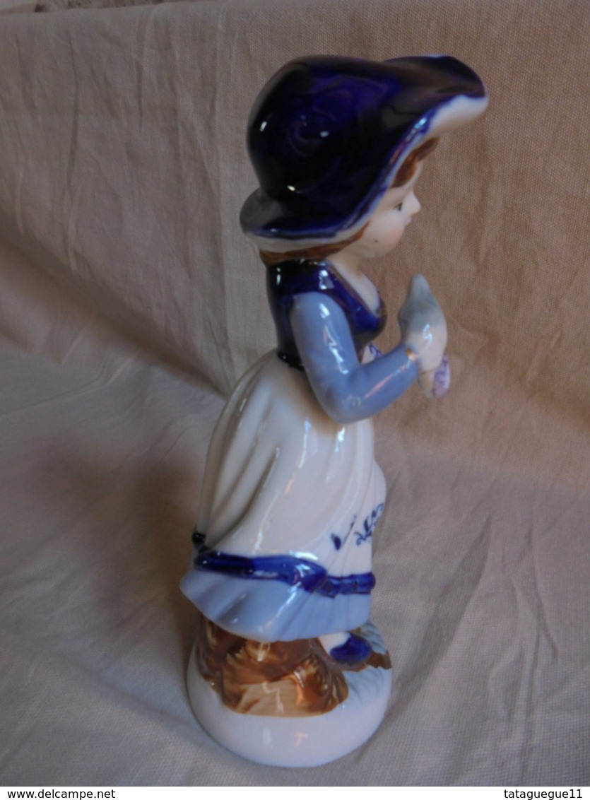 Vintage - Statuette "Jeune Fille Revenant Du Verger" - Personaggi