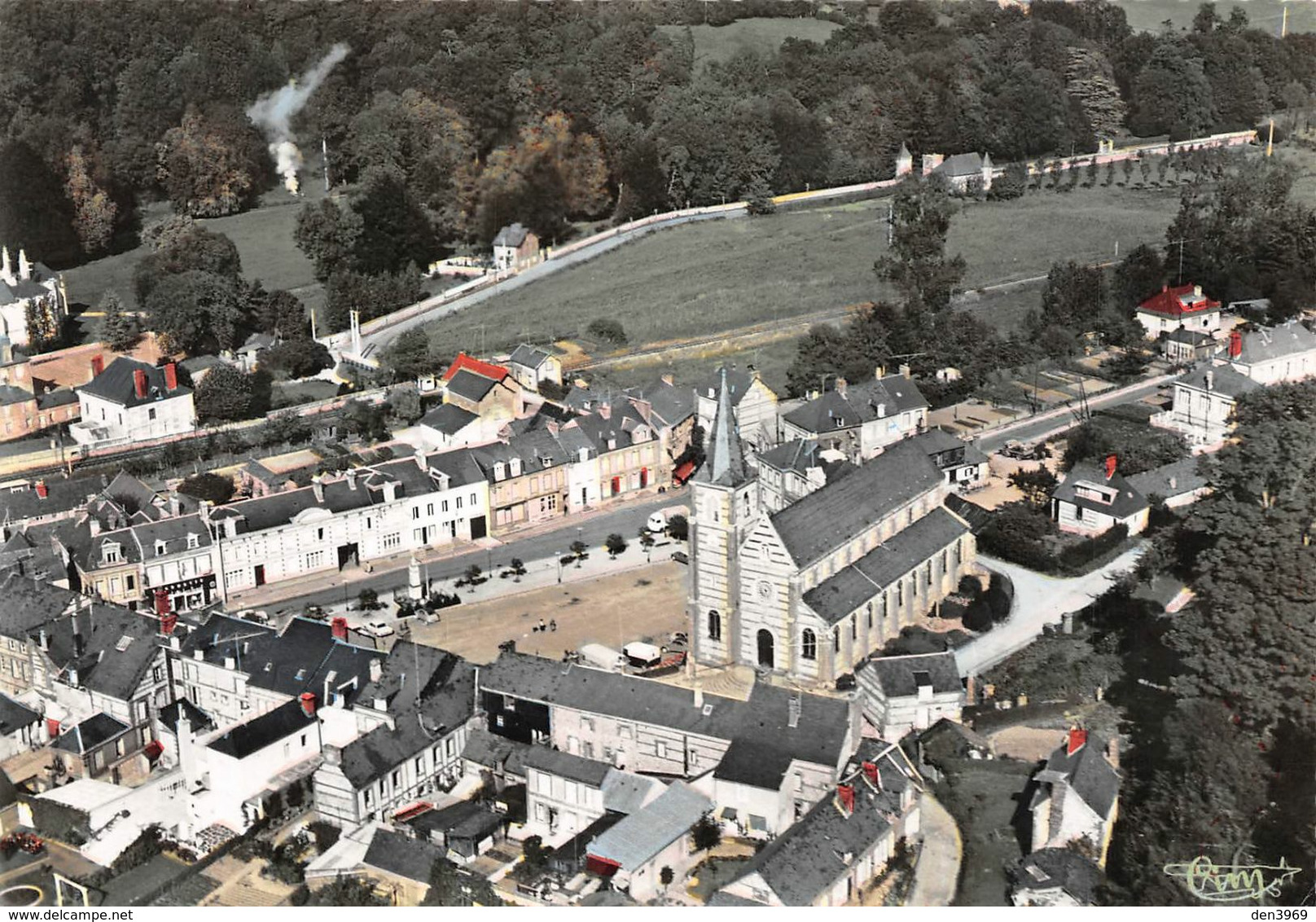 VALMONT - Vue Aérienne Du Centre Et L'Eglise - Valmont