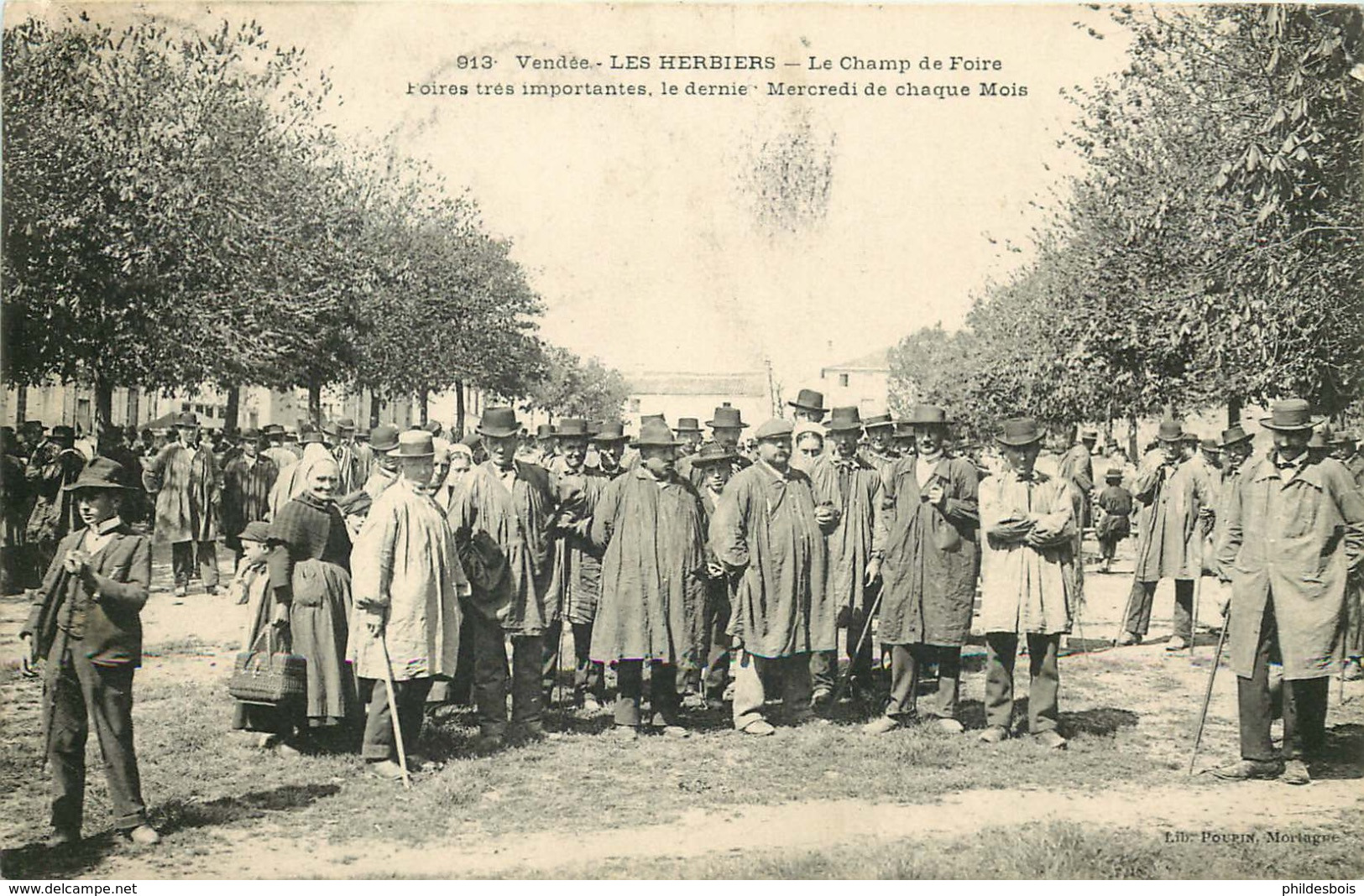 VENDEE  LES HERBIERS Le Champ De Foire - Les Herbiers