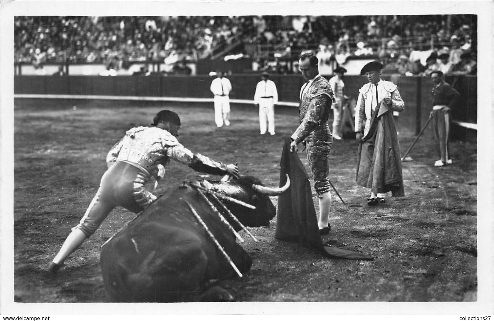 CORRIDA- A SAN SEBASTIAN- ESPAGNE- SUERTE DE PUNTILLA- LA STYLET - Corrida