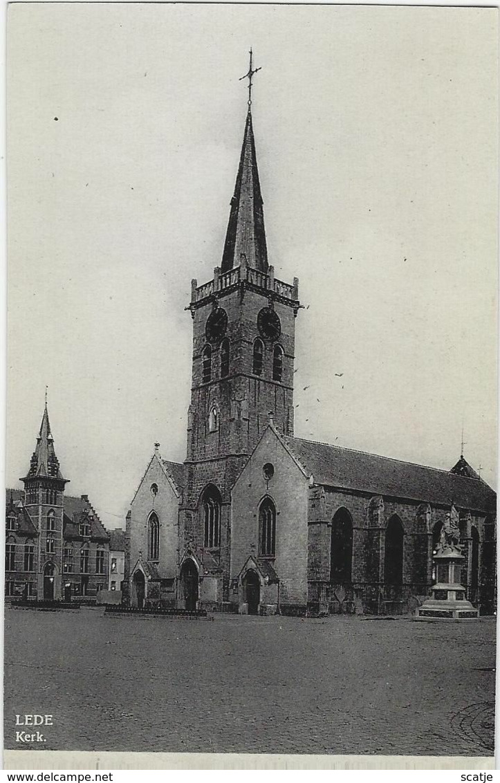 Lede.   -   St. Martinuskerk & Gemeentehuis.   -   FOTOKAART! - Lede