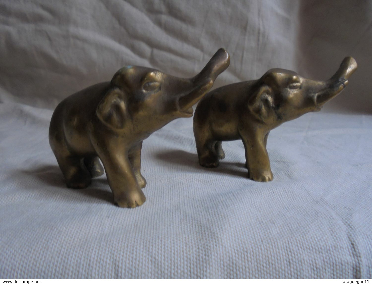 Vintage - Couple d'éléphants en métal Made in Hong Kong