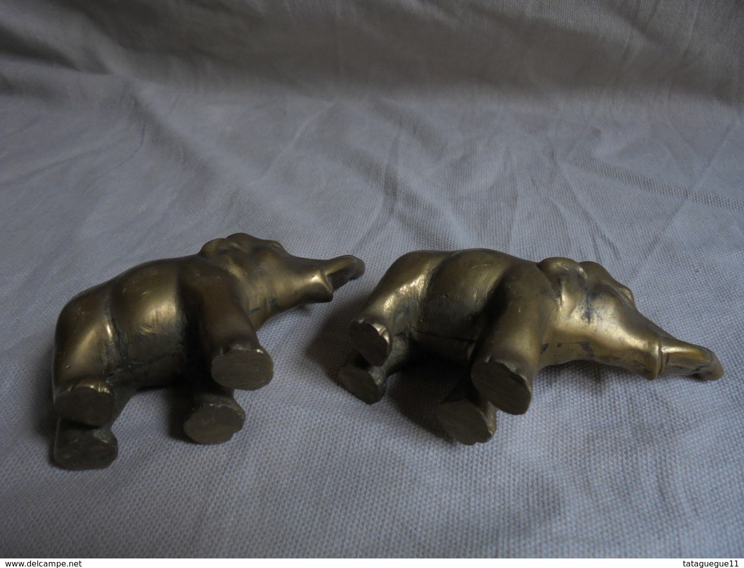 Vintage - Couple d'éléphants en métal Made in Hong Kong