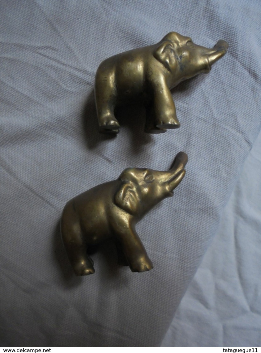 Vintage - Couple d'éléphants en métal Made in Hong Kong