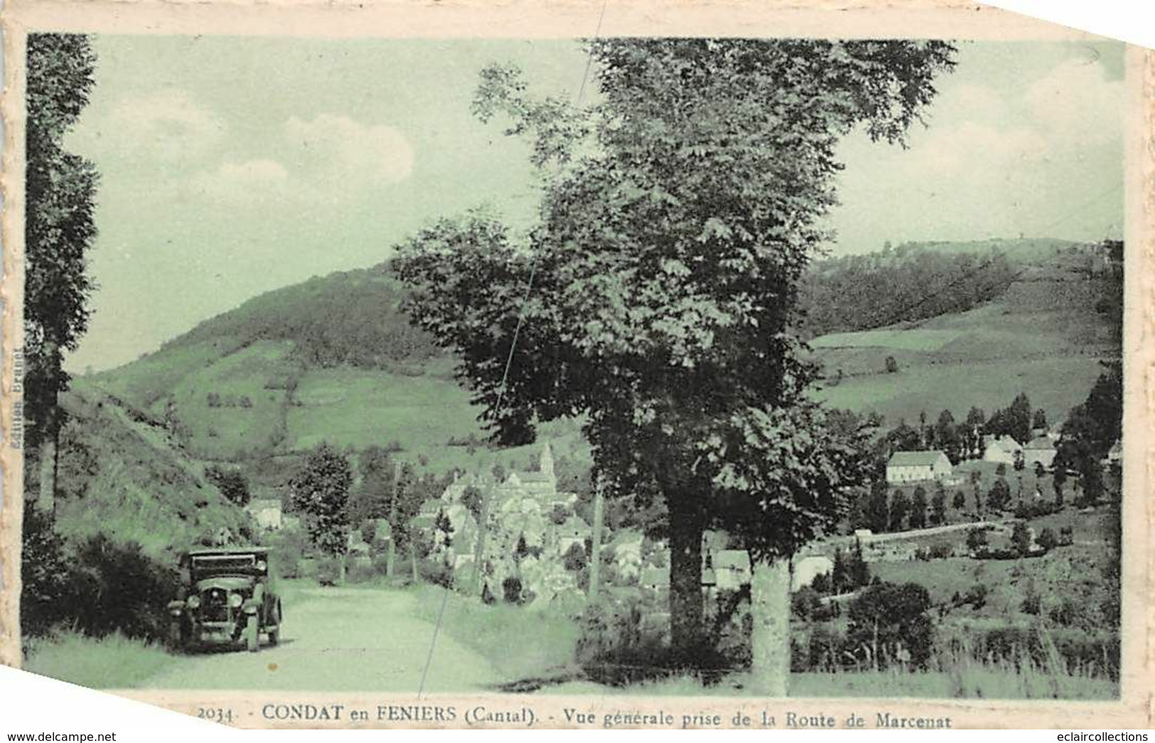 Condat En Feniers       15     Vue Générale Prise De La Route De Marcenat      (voir Scan) - Condat