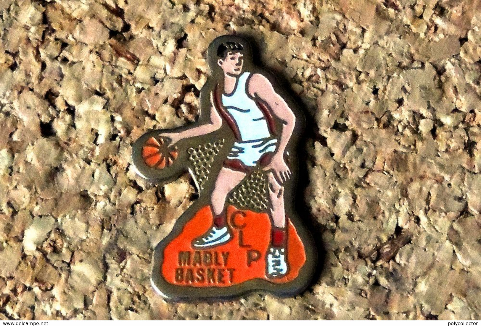 Pin's BASKET - CLP Mably (42) - Peint Cloisonné - Fabricant PUBLI CAD - Basketball