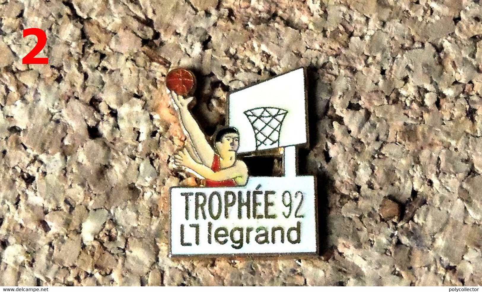 Pin's BASKET - Lucien LEGRAND Trophée 1992 - N°2 Bras Roulé - Verni époxy - Fabricant Inconnu - Basketball