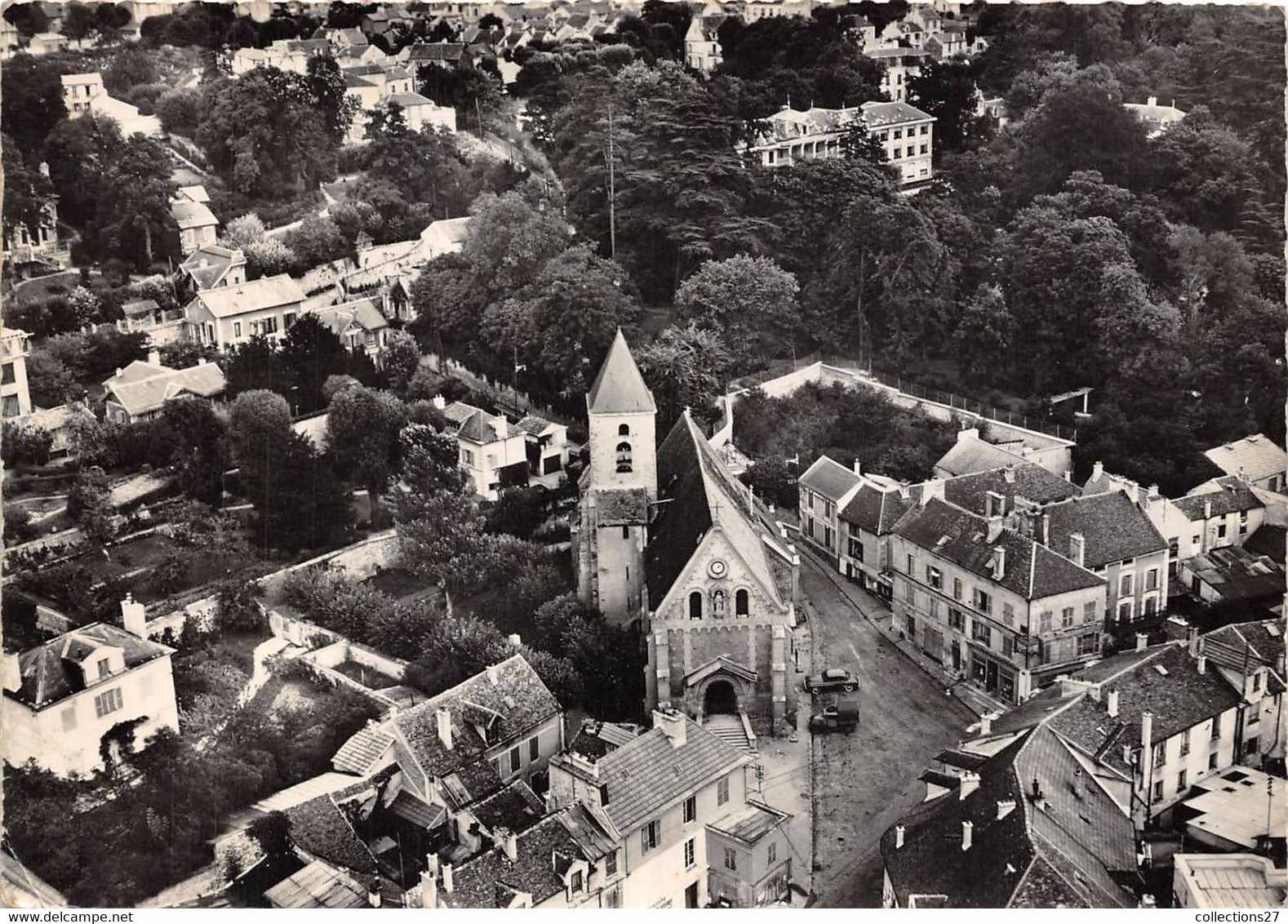 91-YERRES- EGLISE STE-HONEST DE YERRES VUE DU CIEL - Yerres