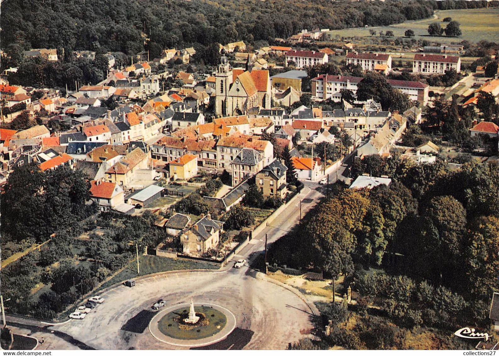 91-LIMOURS-  VUE GENERALE AERIENNE LE MONULENT AUX MORTS - Limours