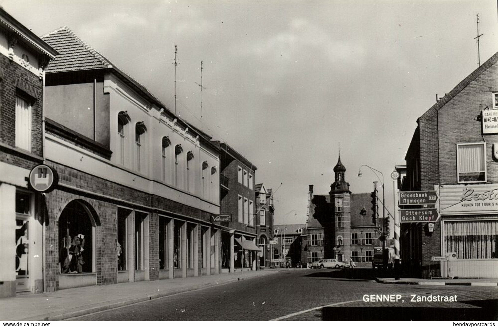 Nederland, GENNEP, Zandstraat (1960s) Ansichtkaart - Gennep