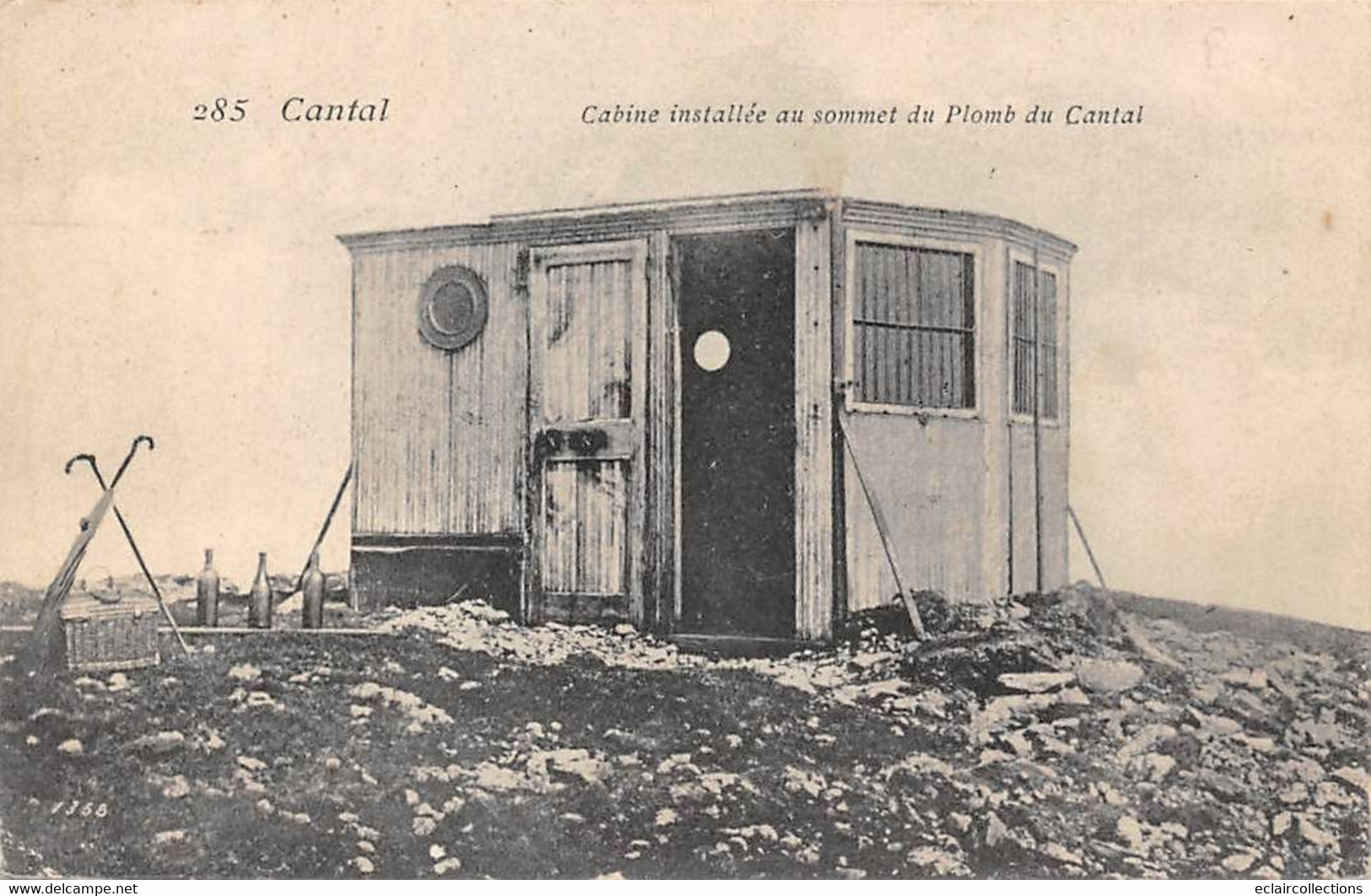 Plomb Du Cantal     15      Cabine Installée Au Sommet   (voir Scan) - Otros & Sin Clasificación