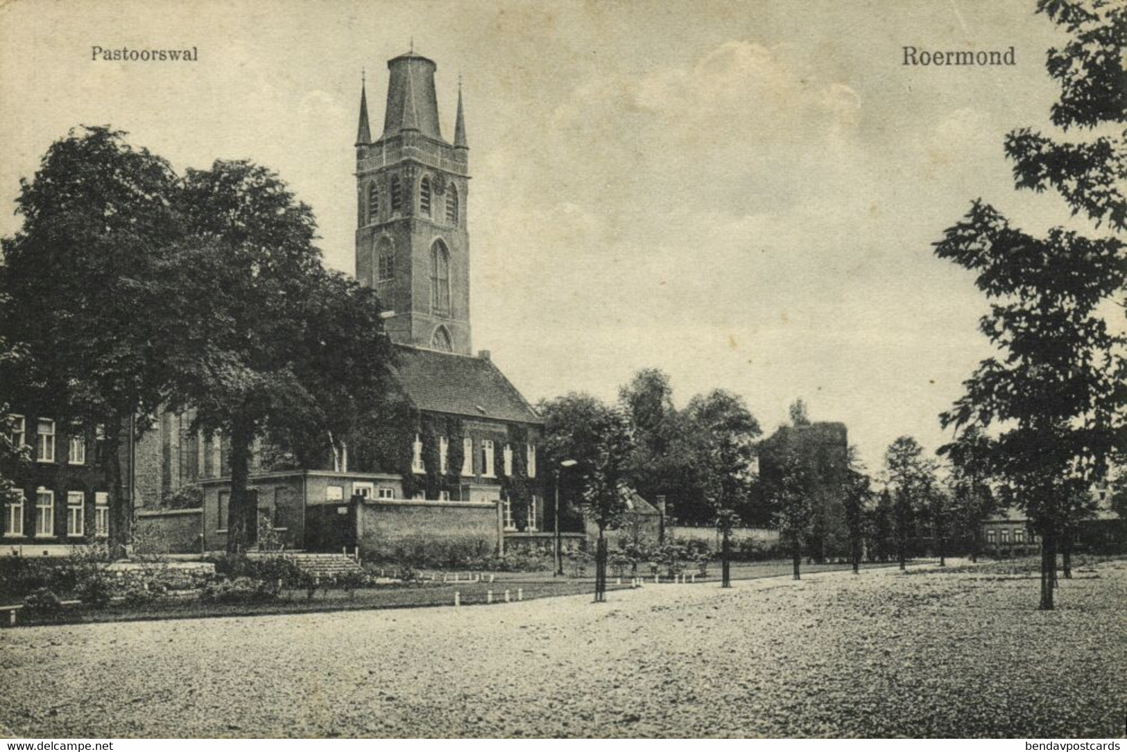 Nederland, ROERMOND, Pastoorswal (1910s) Ansichtkaart - Roermond