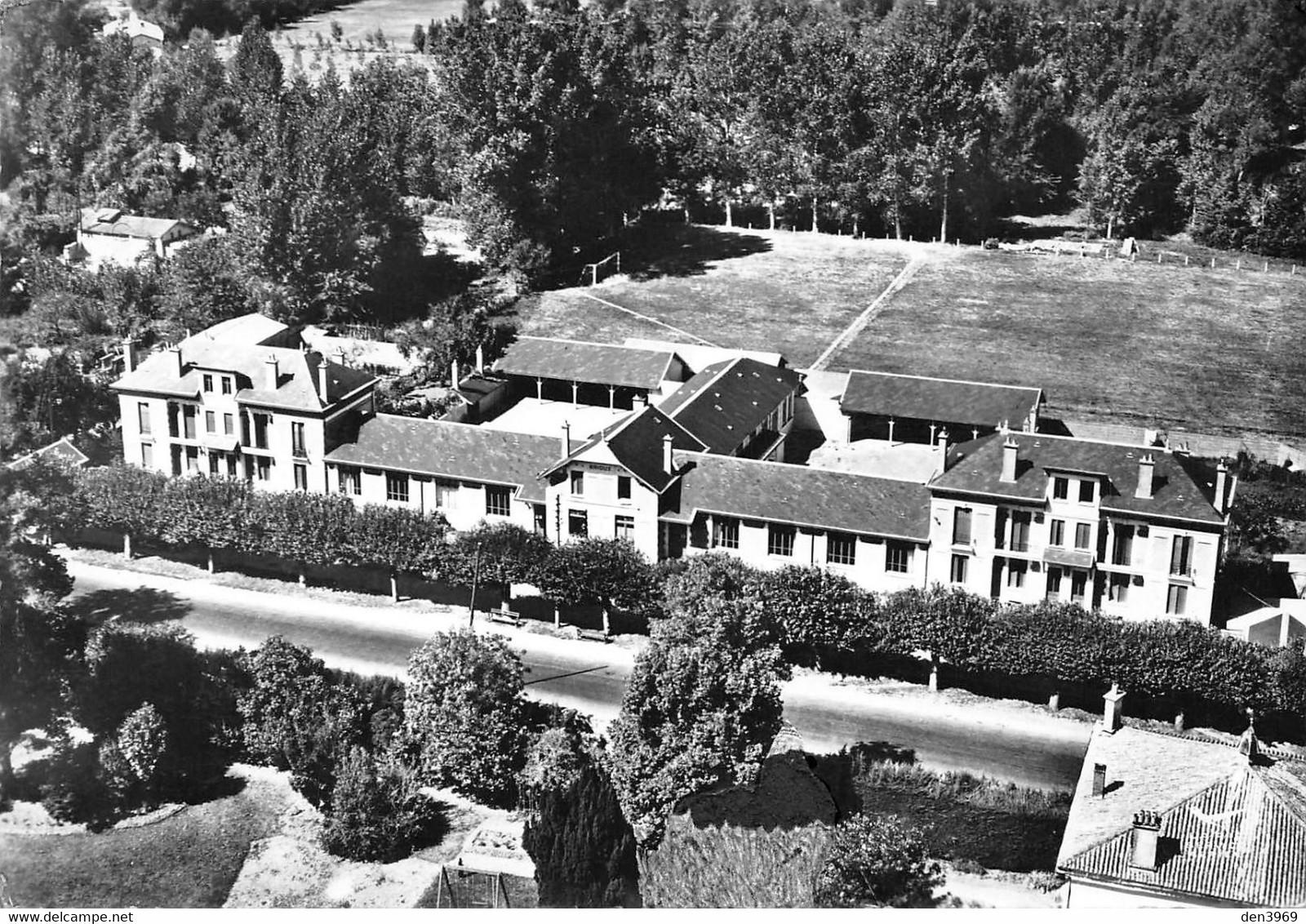 BRIOUX-sur-BOUTONNE - Groupe Scolaire - Brioux Sur Boutonne