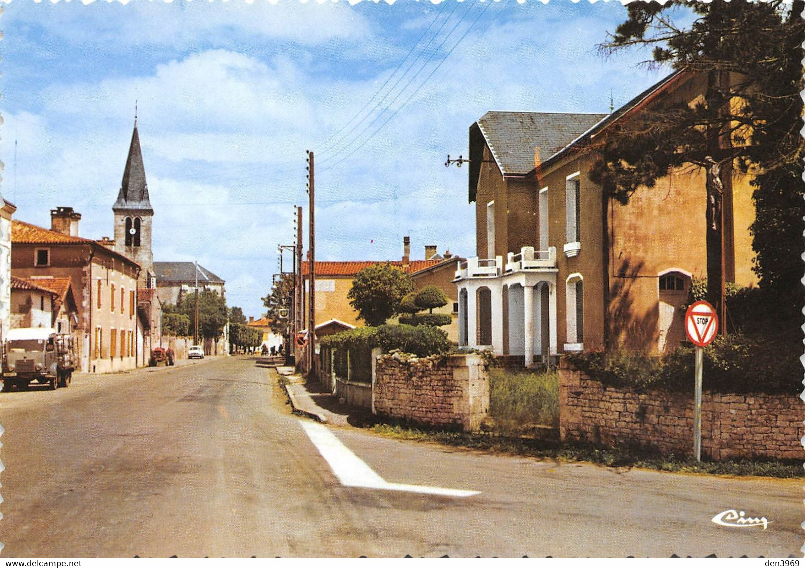 BRIOUX-sur-BOUTONNE - La Route De Royan - Camion - Tirage D'éditeur - Brioux Sur Boutonne